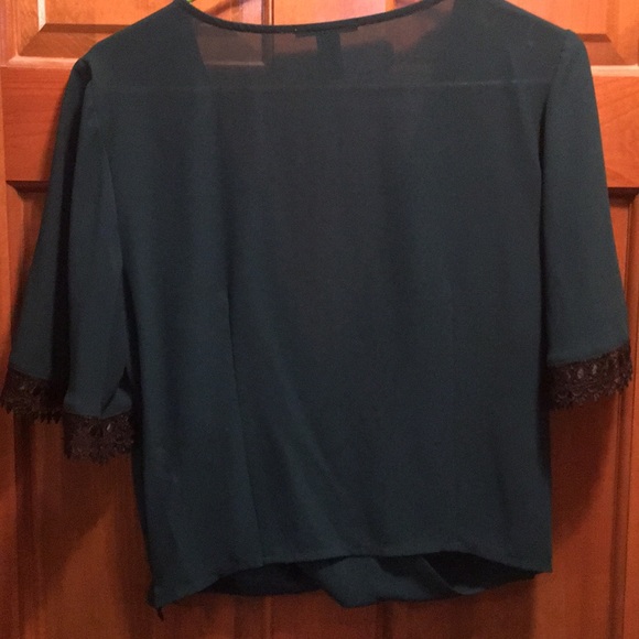 Forever 21 blouse - Picture 2 of 3